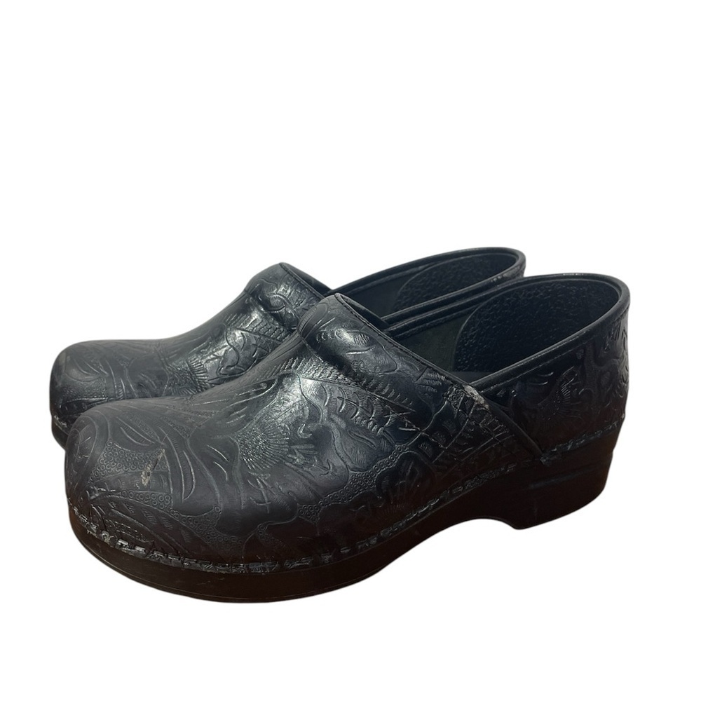 Dansko Black Professional Clog Tooled Leather Embossed Engraved Shoe Size 40